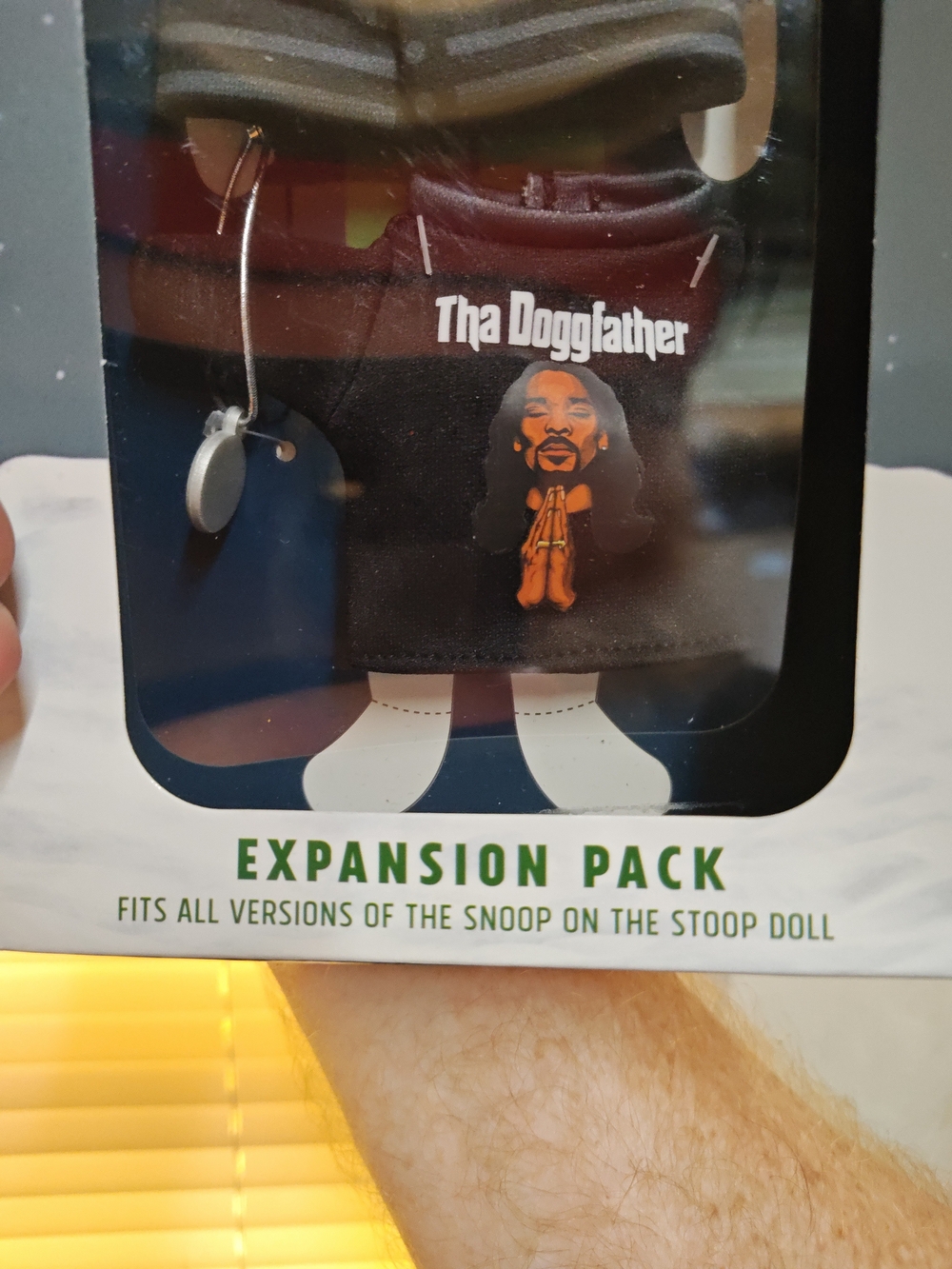 Snoop and Snoop 'Tha Doggfather' Expansion Pack - Black with White Headphones - Picture 3 of 3